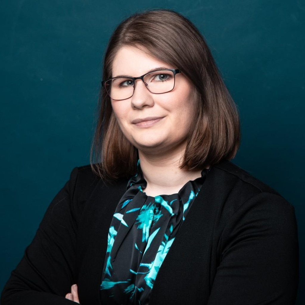 Pia Schönfeld - Group Leader Retail Service - SGS Institut Fresenius ...