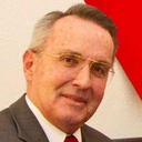 Dr. Roland Beck