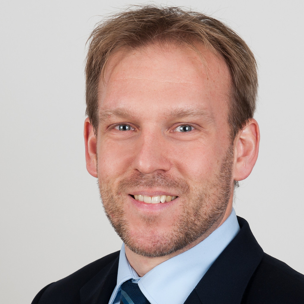 Alexander Hoß Firmenkundenbetreuer / Vice President HypoVereinsbank