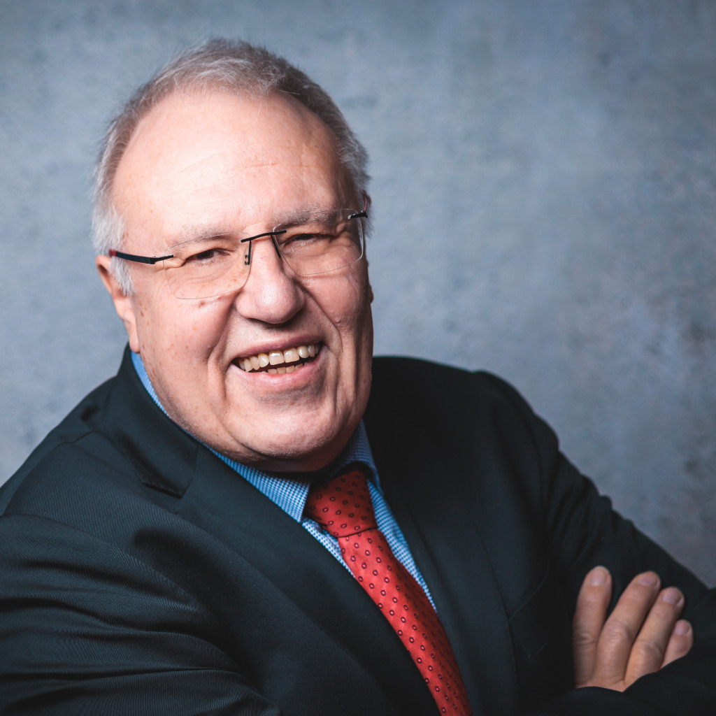 Dipl.Ing. Thorsten Hasse Geschäftsführer, Qualitätsingenieur