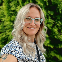 Nicole Wolf
