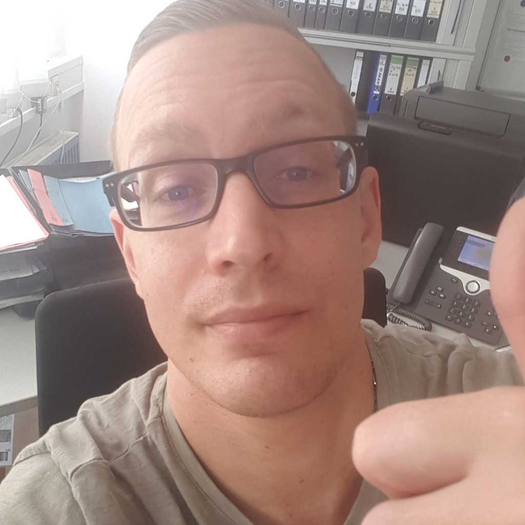 Max Lentz Fachkraft für Lagerlogistik Diverse Unternehmen und