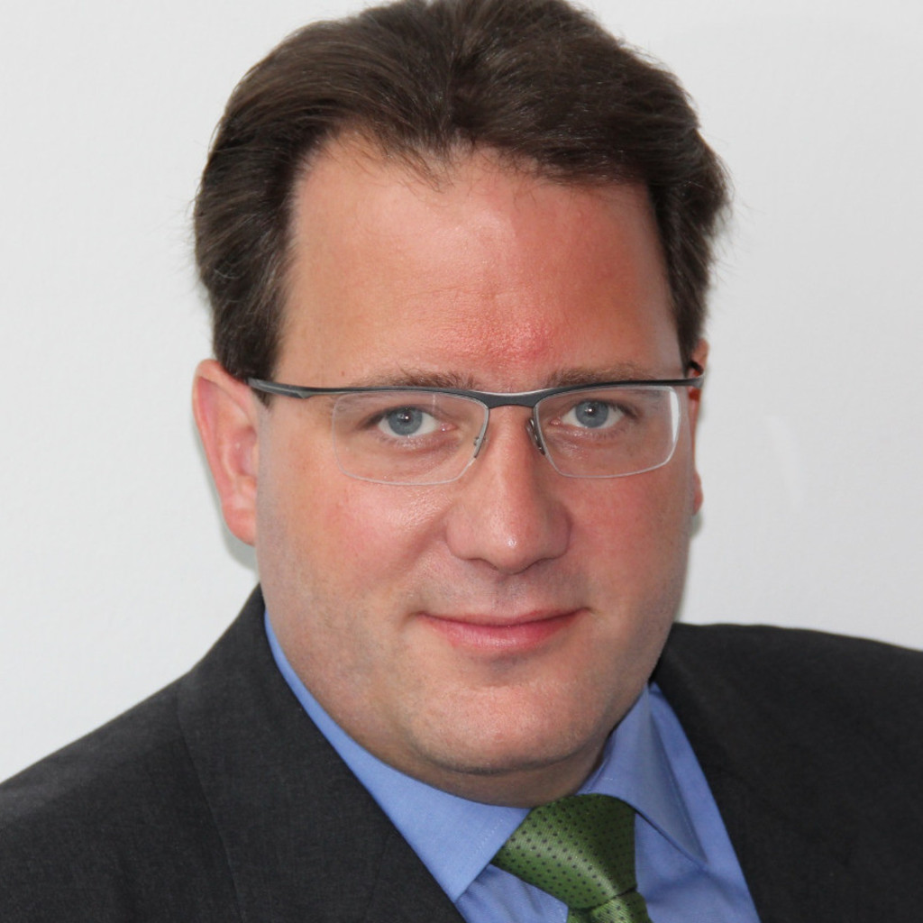 Dr. Sascha Hövelmann Senior Patent Counsel Roche Diagnostics