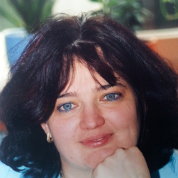 Andrea Khan
