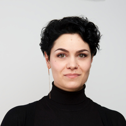 Carola Hoppe