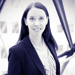 Dr. Lena Paar