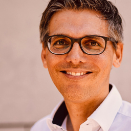Dr. Marcel Busse