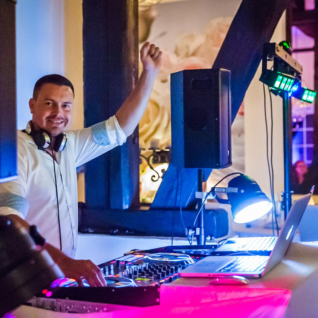 DJ Rico - Professioneller Hochzeits-DJ - Enrico Pedde | XING