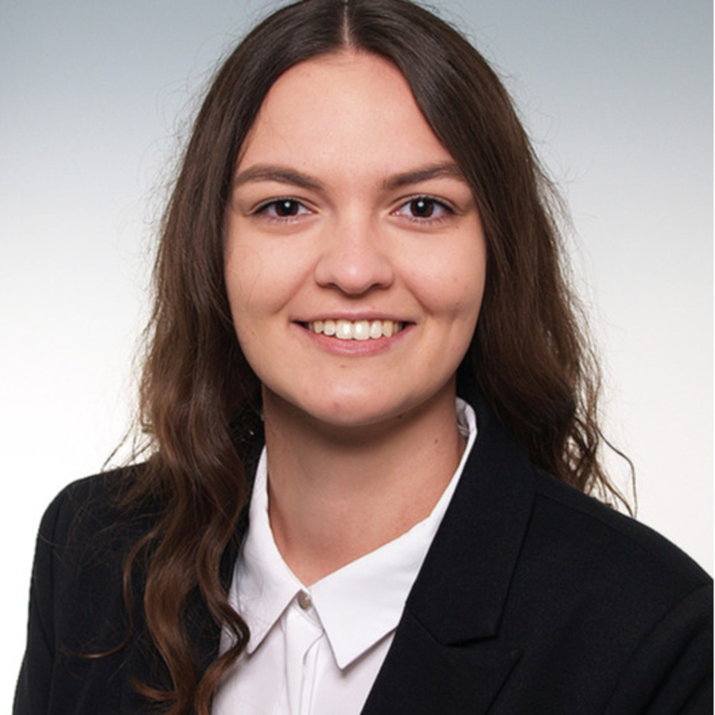 Melanie Bausch Assistentin Steuerberatung und Wirtschaftsprüfung