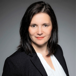 Emese Komaromi