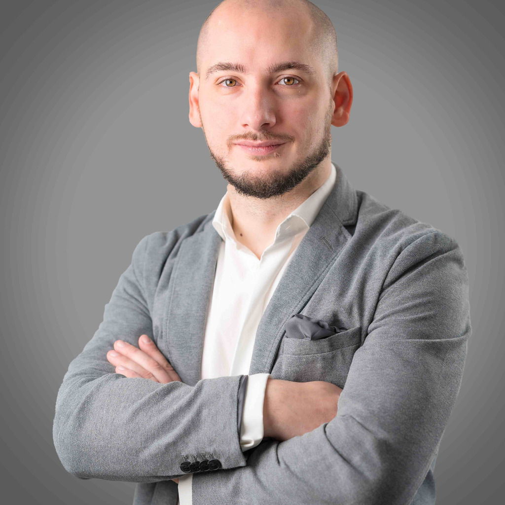 Luca Angelozzi Parisi Handelsvertreter für Regionale/Promotion