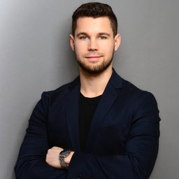 Kristof Komlosi