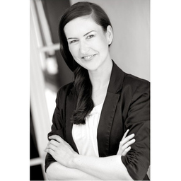 Dr. Julia Dotterweich
