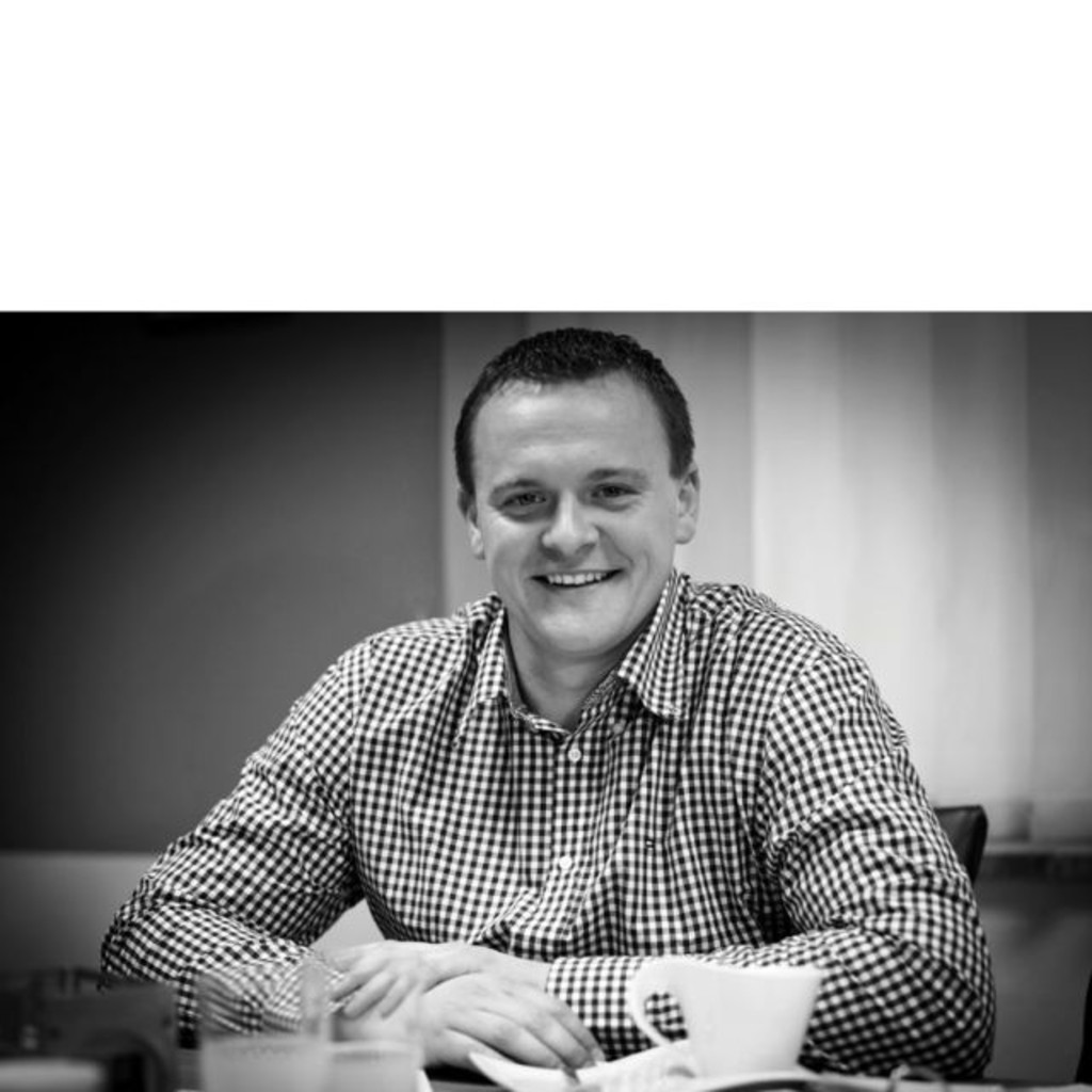 Martin Kneidinger Geschäftsführer EMK Service GmbH XING