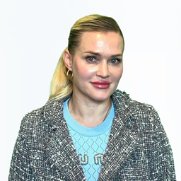 Olena Ratushniak