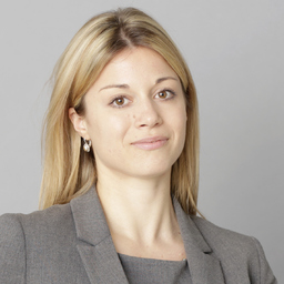  Giulia Kurz