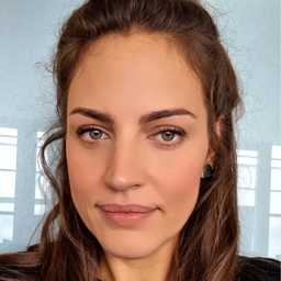 Ksenija Maksumov