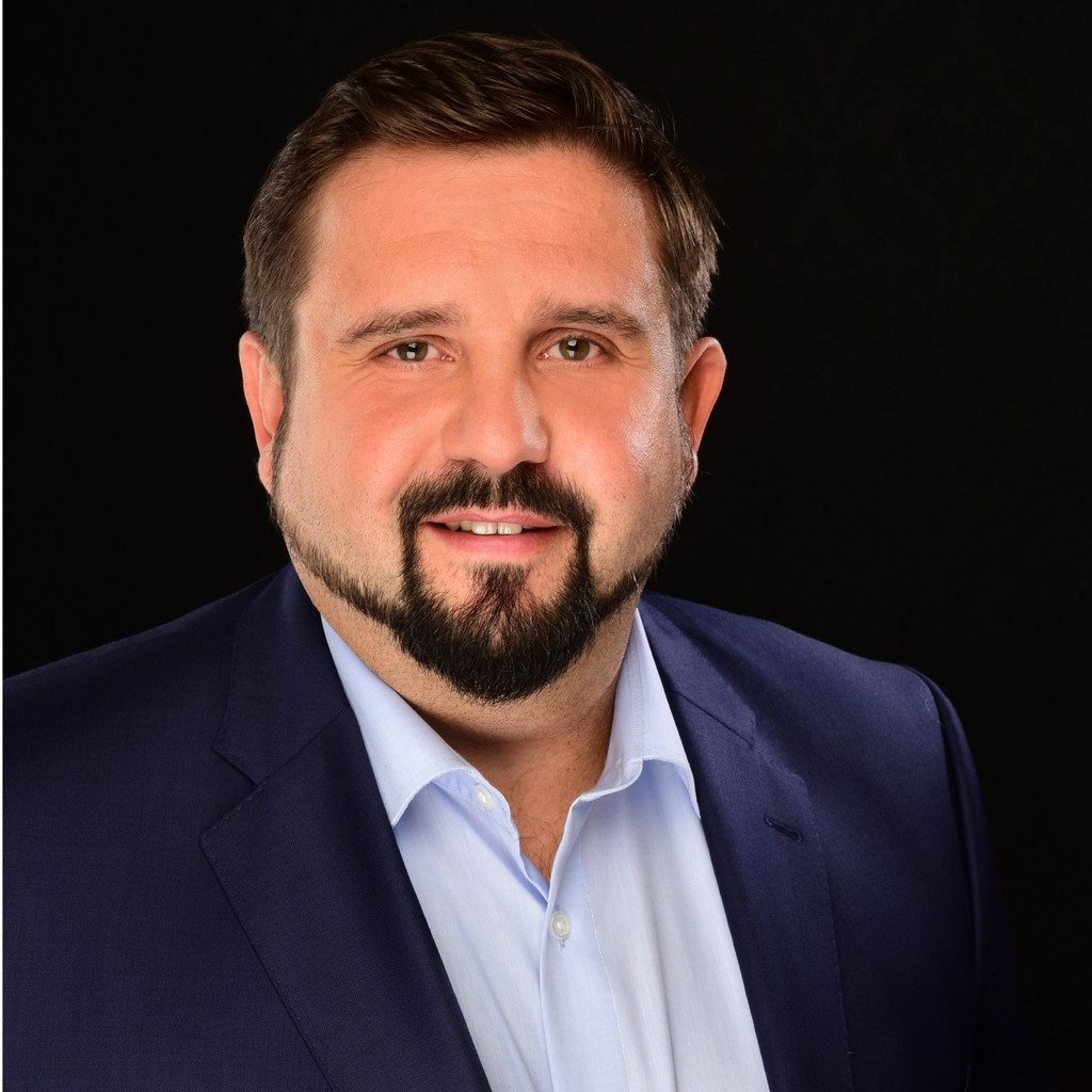 René Schneider Managing Director / Geschäftsführer Softing Automotive