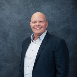 Nils Hoßfeld