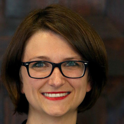 Dr. Nora Hilgert