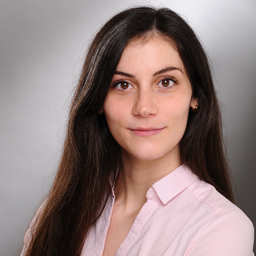 Dr. Lys Kronenberger