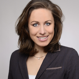 Eva Nusser