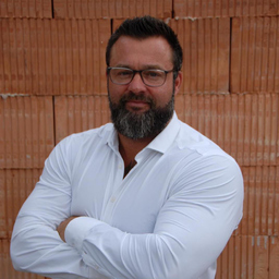 Roland Mathias