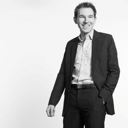 Dr. Björn P. Moller