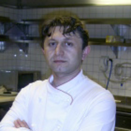 Ayhan Karadaş