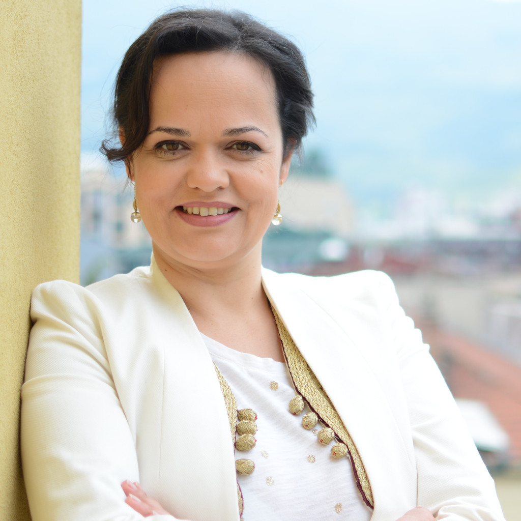 Bojana Knezevic Ausbildung und Berufserfahrung XING