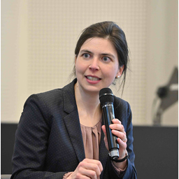 Dr. Annerose Nisser