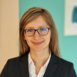 Dr. Olena Pfeiffer