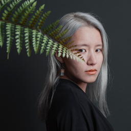 Louie JIEUN HAN