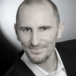 Dr. Christian Nakic