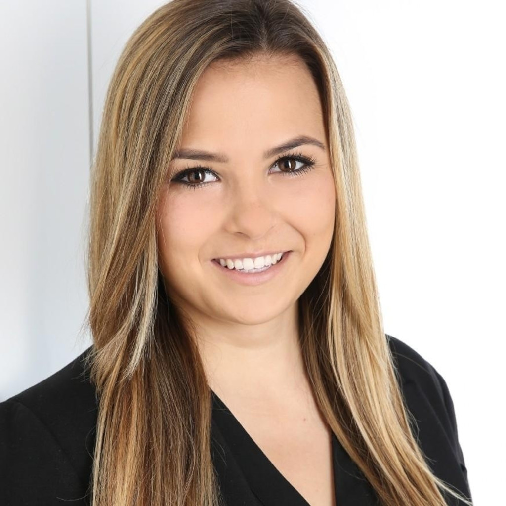 Janine Schmidt's Instagram, Twitter & Facebook on IDCrawl