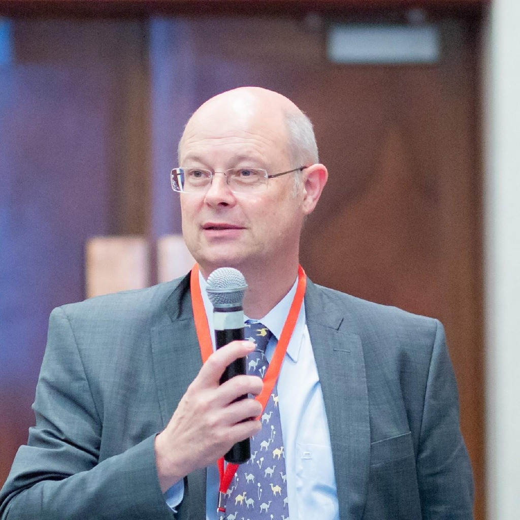 Dipl.Ing. J. Dietrich Mayer Geschäftsführer, Gesellschafter ADMYRE