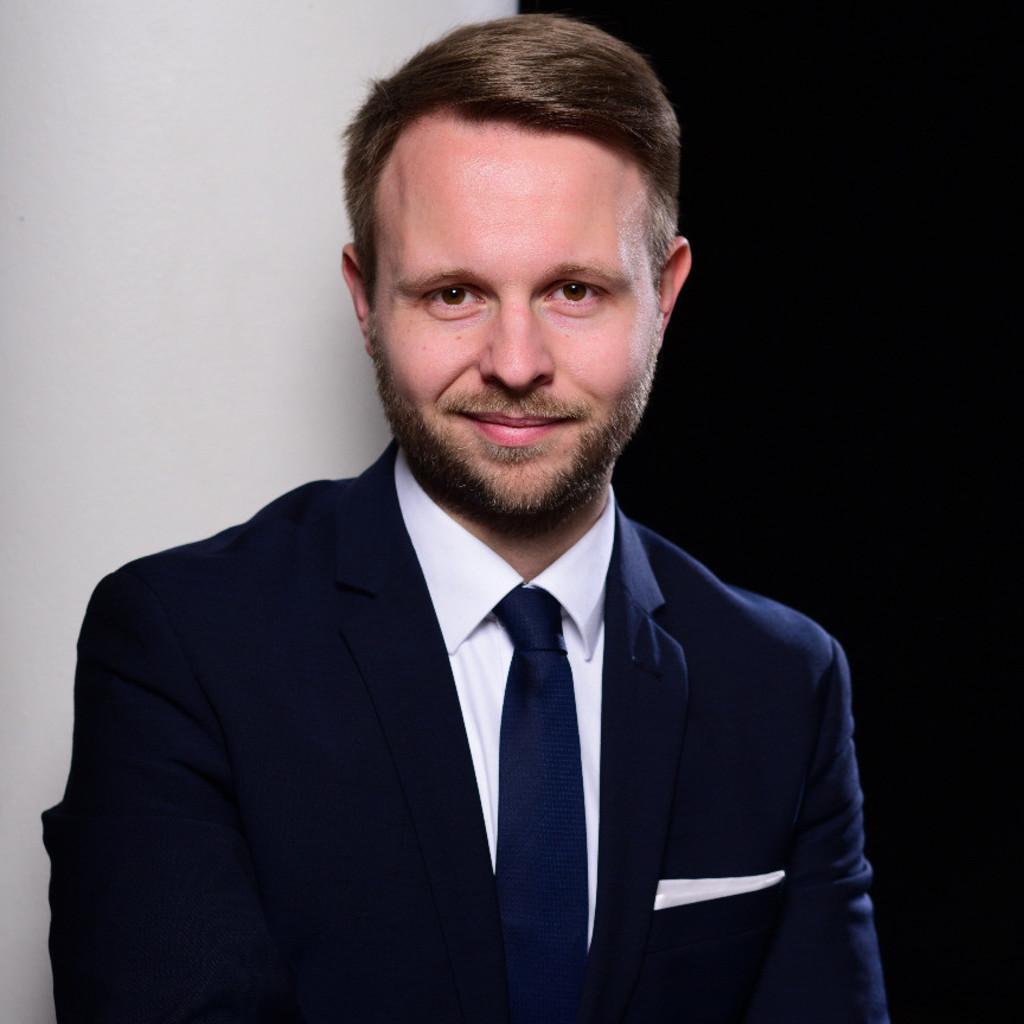 Florian Heinrici in der Personensuche von Das Telefonbuch