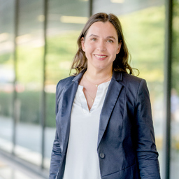 Dr. Nina Winter