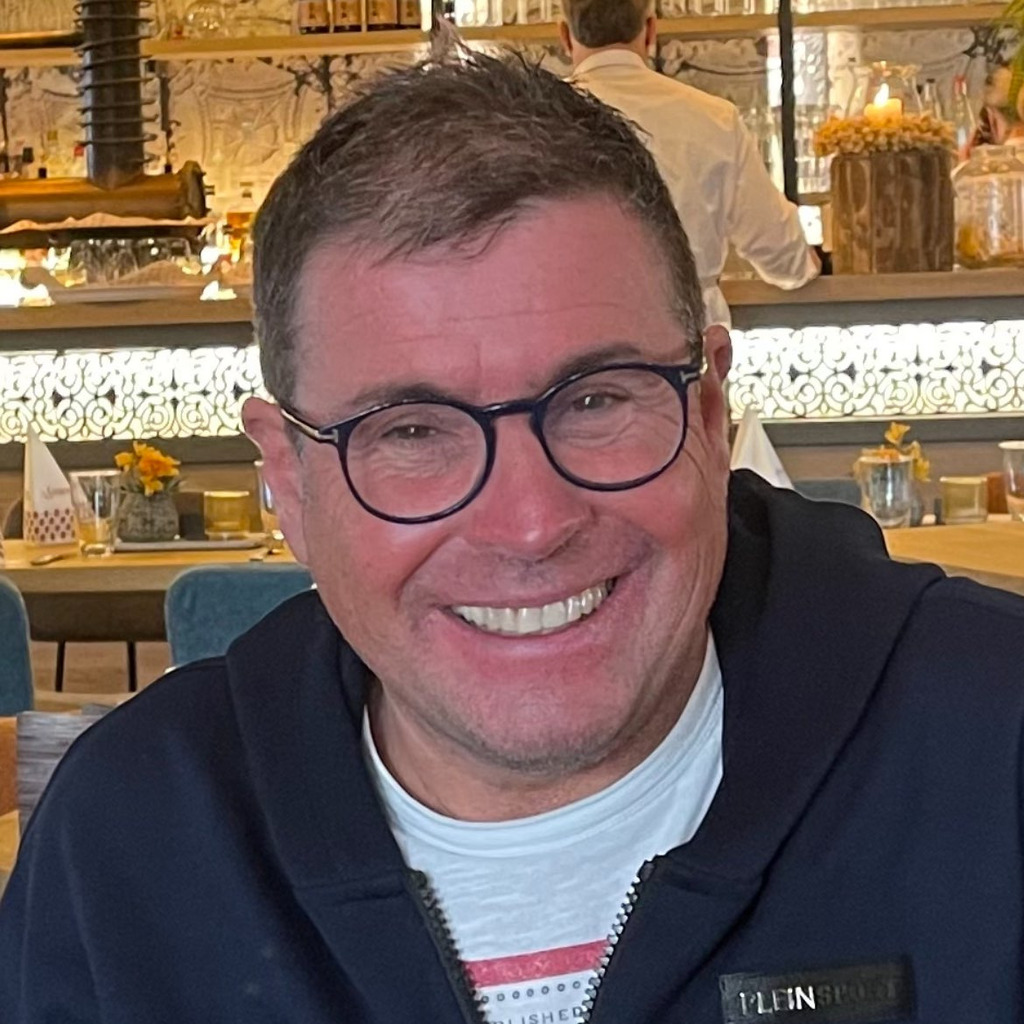 Thomas Kniese Trainer für Krane im LKW, Marine und Windkraftbereich