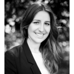Julia Schlosser