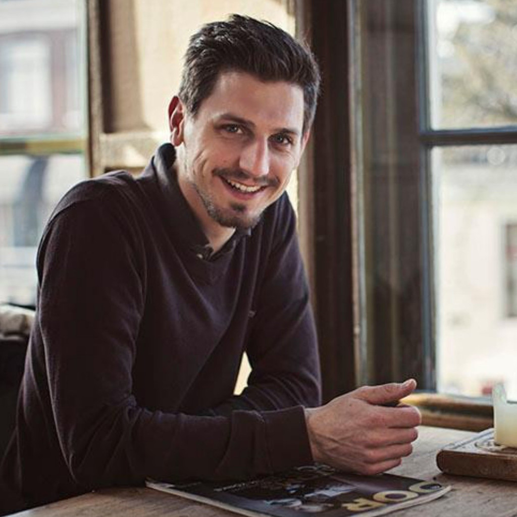 David Laszlo Head of North Europe Amer Sports XING