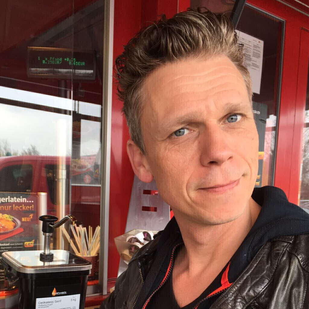 Stephan Kramer Art Director BrandPepper XING