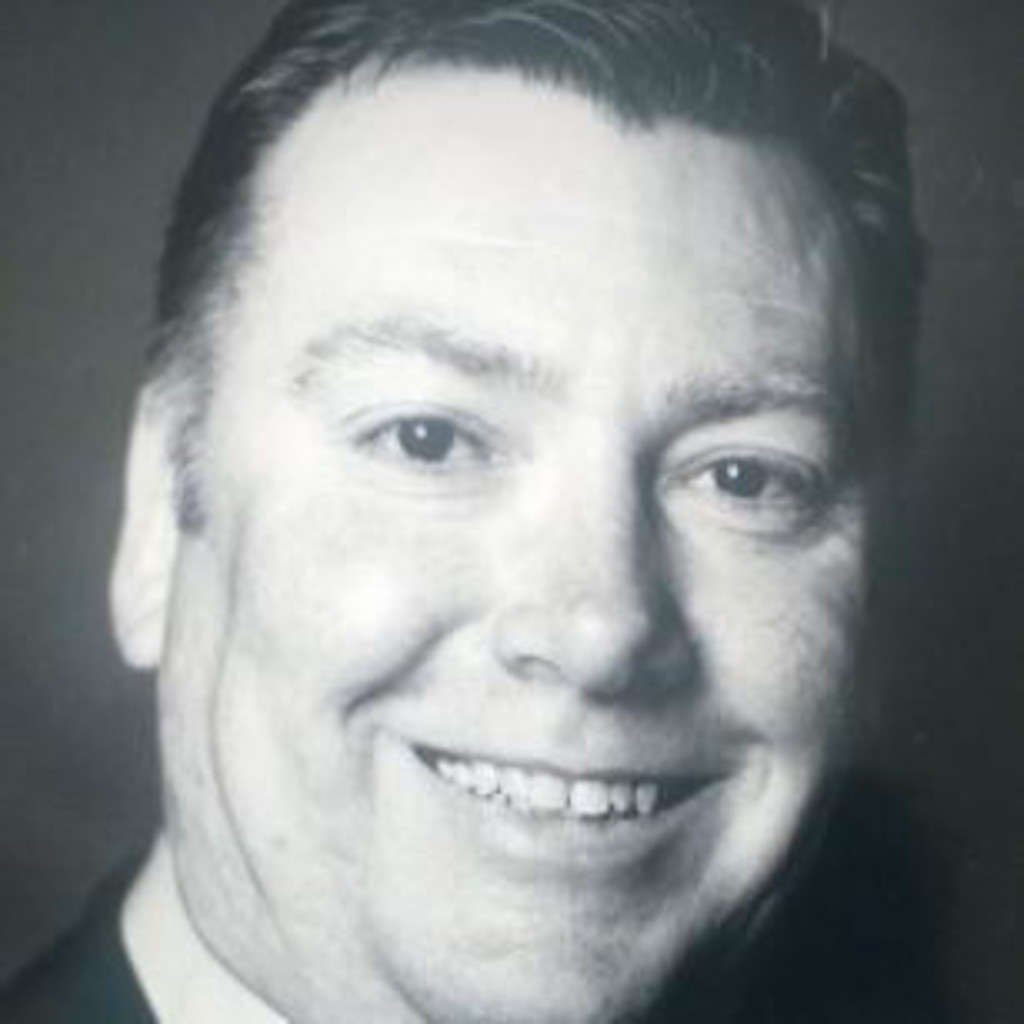 Bernhard Egbert Kaufmännischer Angestellter Wenker KG XING