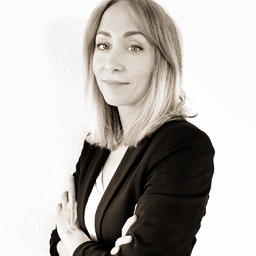Nadine Gaar 