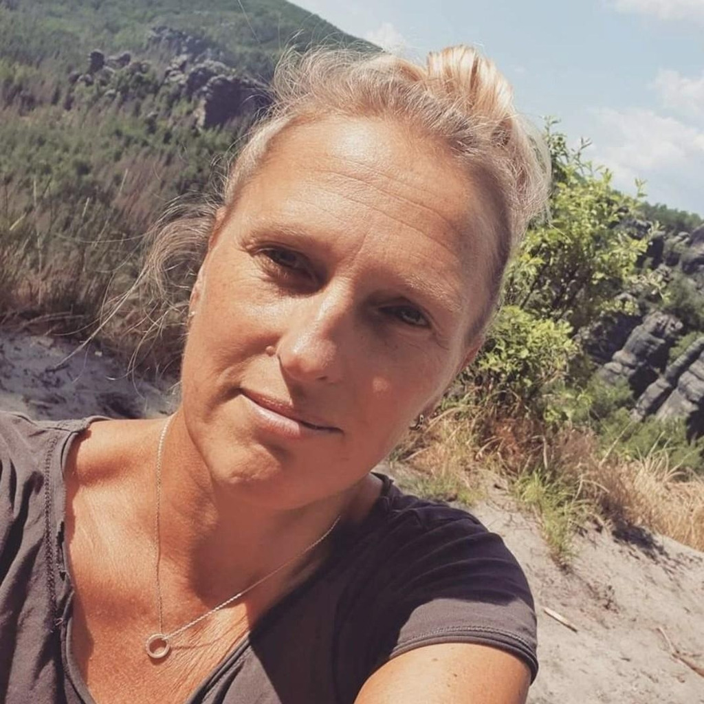 Bartels Leitung Buchhaltung/Einkauf MEDIA Logistik GmbH