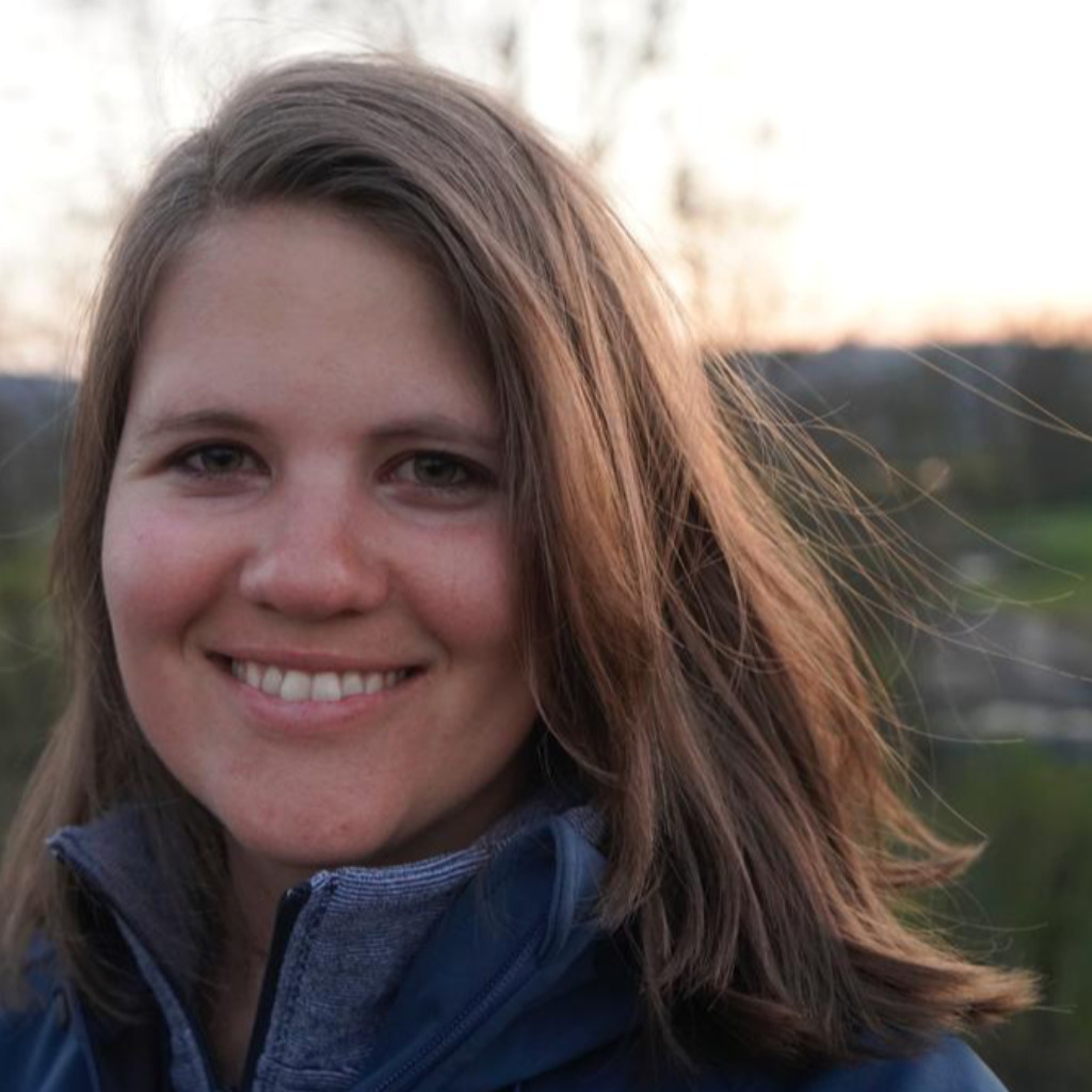 Regula Gujer - Mitarbeiterin Einkauf E-Commerce - Dosenbach-Ochsner AG ...