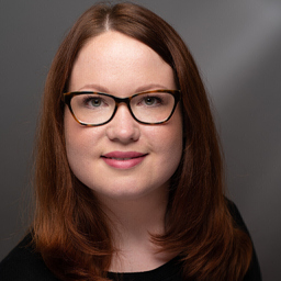 Julia Bromm