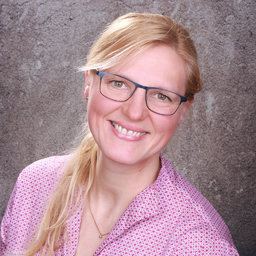 Dr. Stephanie Neidhardt