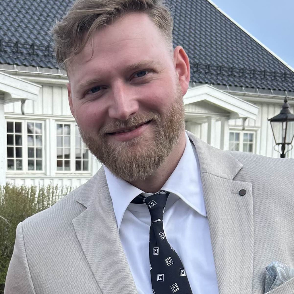 Oliver Weigold Test Consultant and Coordination Sixsentix XING