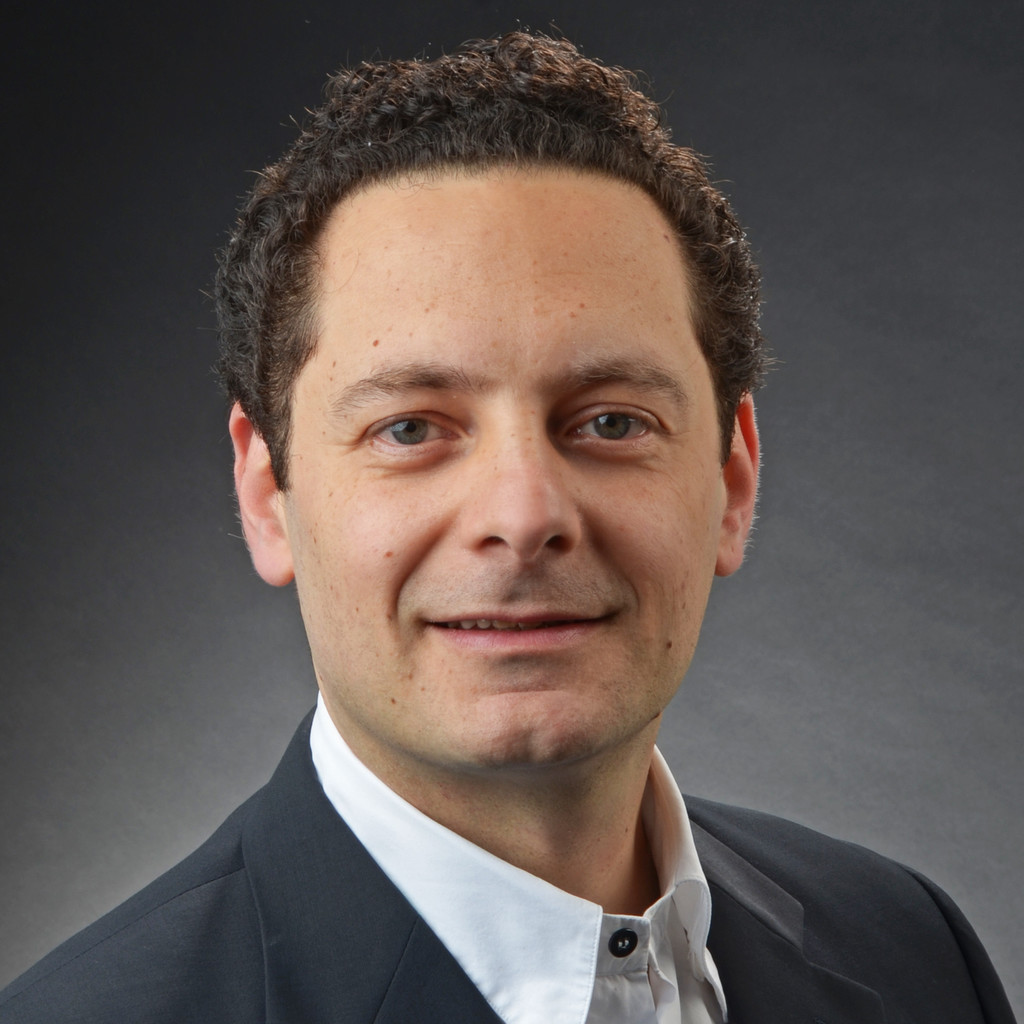 Dr. Giovanni Siragusa Head of Data Science Pleodat GmbH XING